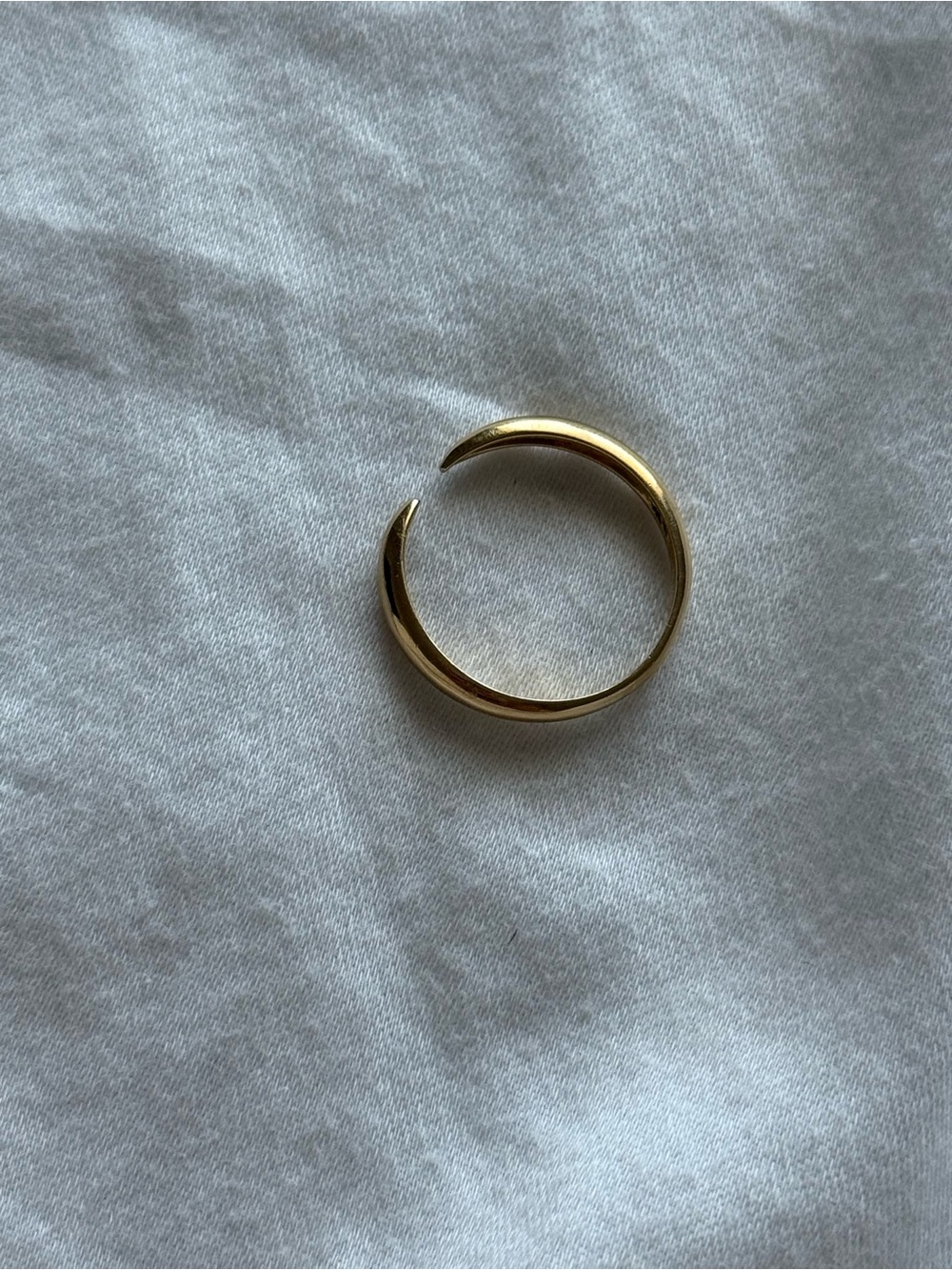 Baby Gold 14k Solid Gold Claw Ring - size 9 - Picture 3 of 4